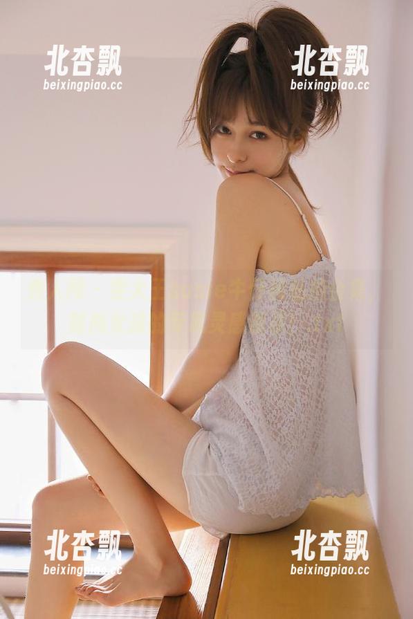 秀人网 - 雯大王susie牛仔裤私拍合集，时尚女孩的专属灵感源泉！.txt