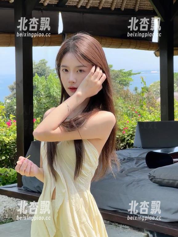 秀人网 - 走入静颜宁的美腿殿堂，畅享独特美图与精致套图的视觉享受！.txt