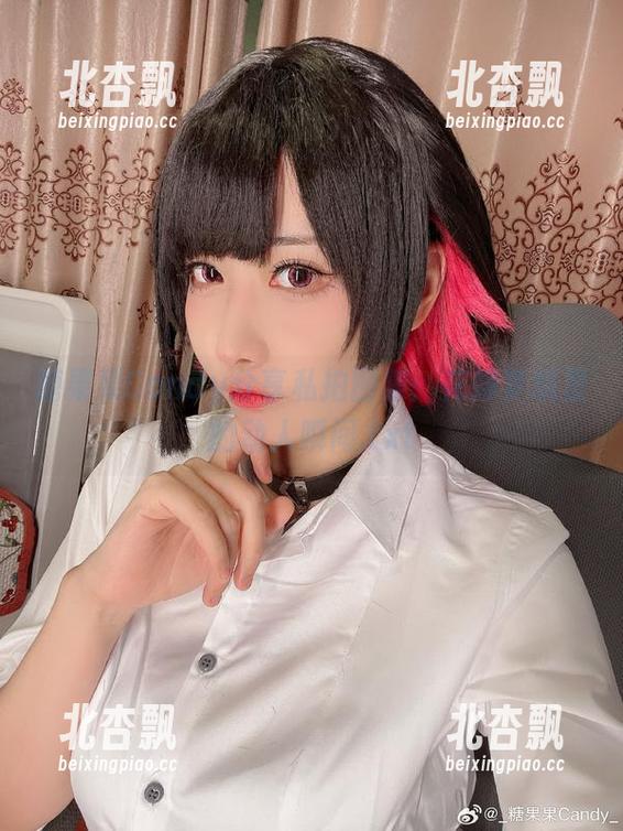 糖果果Candy分享私拍图集：花嫁梦境里的动人瞬间.txt