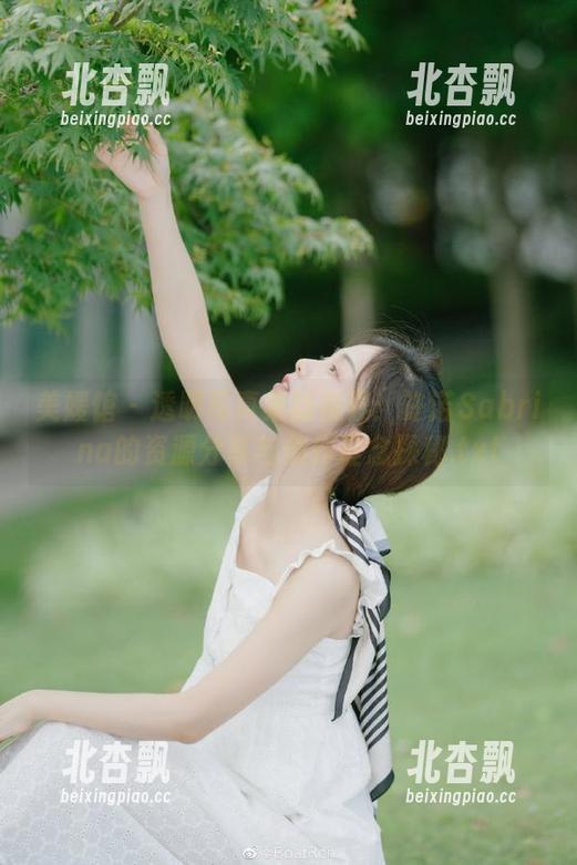 美媛馆 - 透明写真集新视界：许诺Sabrina的资源分享与创作理念探秘.txt