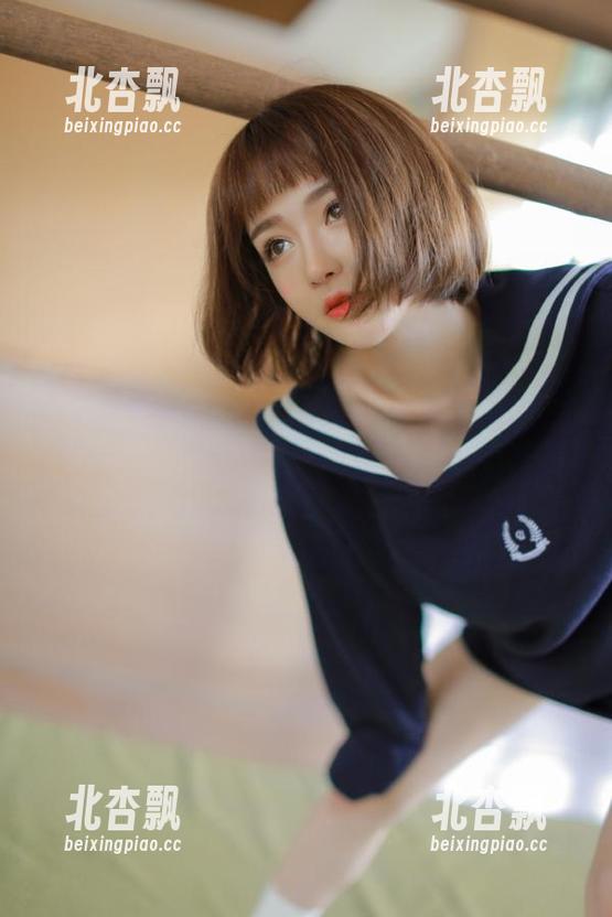 花漾show - 田冰冰写真作品集全新更新，揭秘她创作背后的秘密与灵感.txt