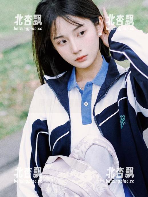 蜜桃社 - Rola的夏天写真图册，尽享免费窗口，带你领略清新夏日气息！.txt