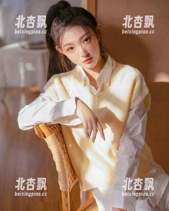 蜜桃社 - 必看！琉璃lily体操服美图资源，捕捉她每一个迷人瞬间.txt