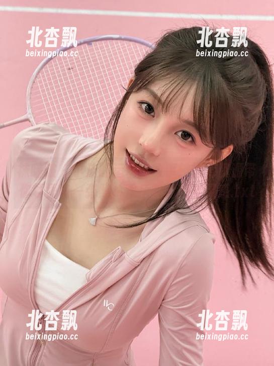 袜啵啵 - 小沫的运动鞋故事：图库资源带你领悟每一张照片背后的情感与灵感.txt
