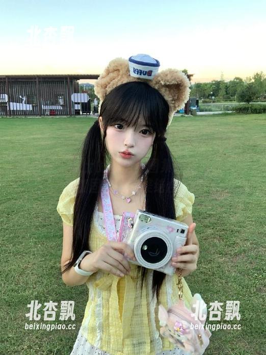 袜啵啵 - 芝士的私房美图集：薄肉丝与脚尖加固款的完美结合.txt