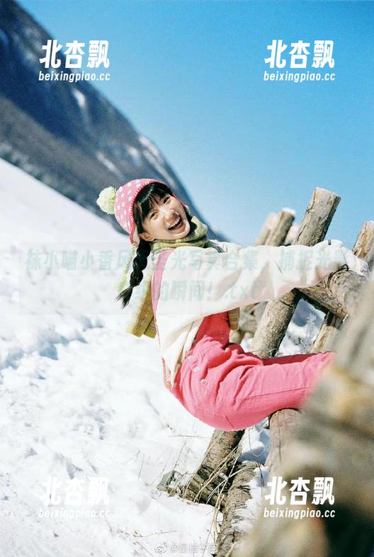 袜小喵 袜小喵小香风无圣光写真合集,捕捉光影交织的瞬间!.txt