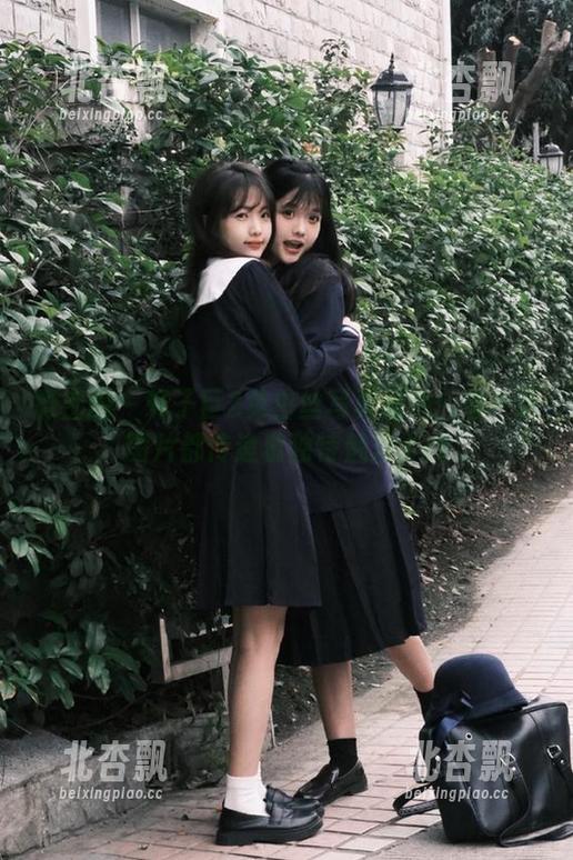 微密圈 - 轩子巨2兔白丝写真精选：每一张图片都传递着独特魅力.txt