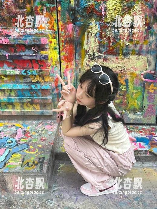 轰趴猫 - 可乐Vicky婚纱摄影作品在线展览，瞬间定格的每张图片都充满故事！.txt