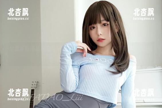 全套写真揭秘迷之呆梨女仆的神秘魅力，时尚与梦幻的巧妙碰撞！.txt