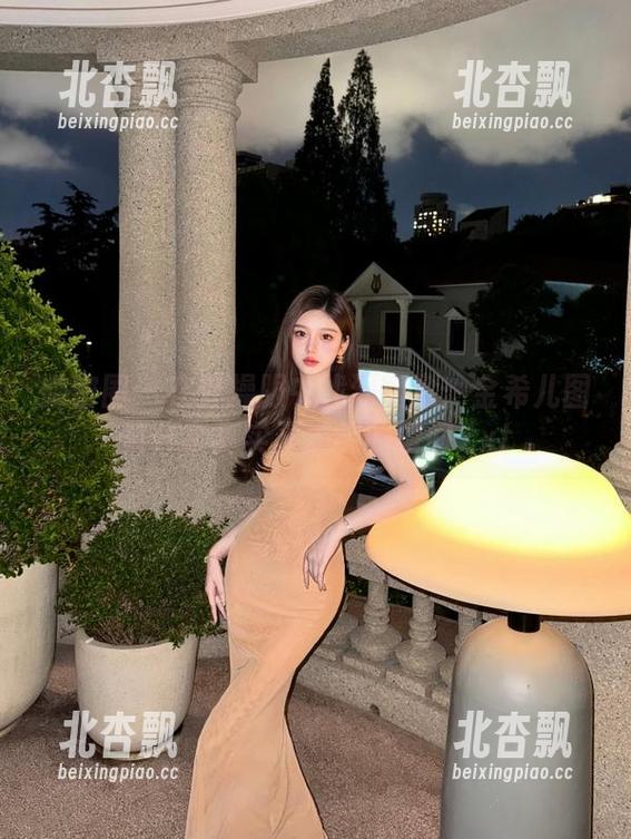 微密圈 - 在体操服中找到幽默：金希儿图集分享真实又搞笑的瞬间.txt