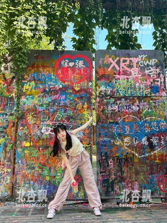 青豆客 - 在线欣赏朱赢Molly泳衣美图，让你的夏天充满清新与活力.txt