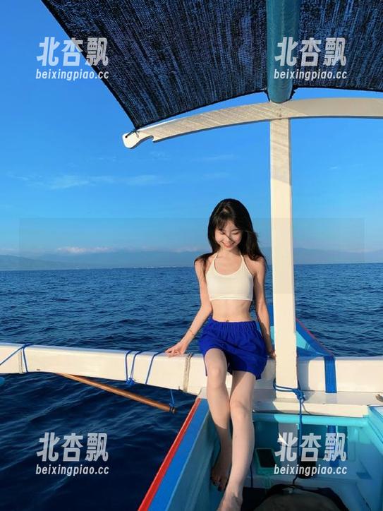 魅妍社 - 原图在线分享：王婉悠Queen黑白系列，让你一秒钟爱上黑白风！.txt