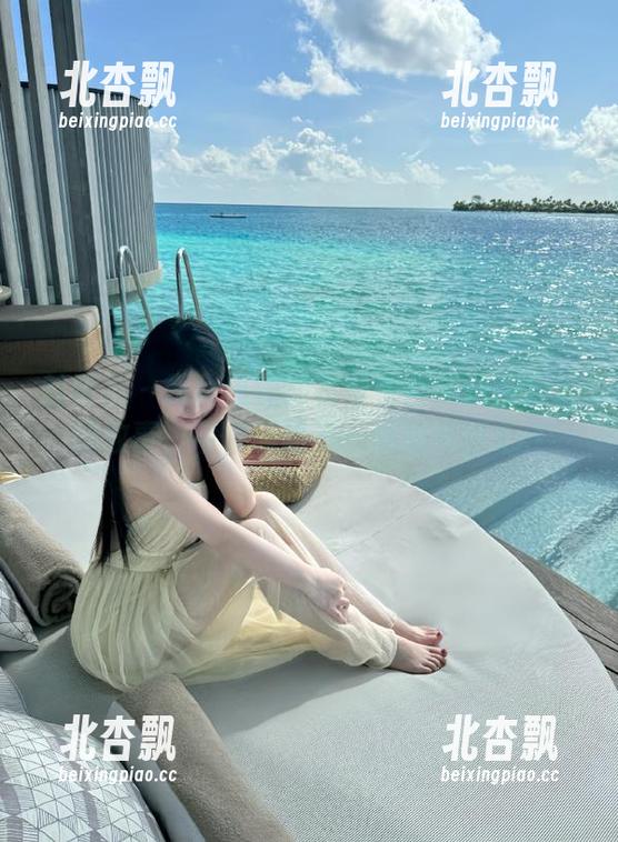 魅妍社 - 探秘白沫睡衣写真合集更新背后的故事，带你领略不一样的风情.txt