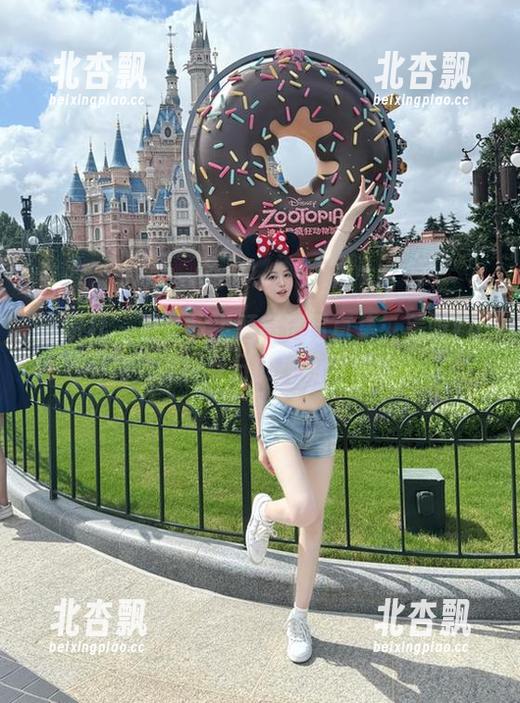 魅妍社 - 万圣节主题高清写真集：美昕Yumi完美诠释节日的神秘与美感.txt