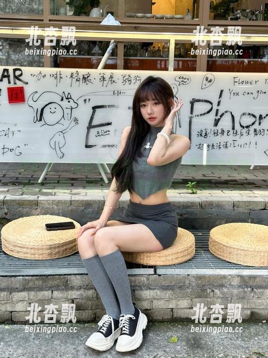 魅妍社 - 观看陆金佳Jessica最新豹纹系列的原图，揭开她背后的创作故事！.txt